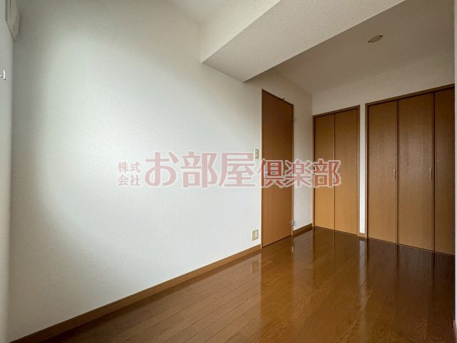 オリーヴァ日ノ出の洋室