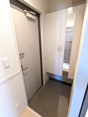 パライソ熱田六番町　A棟の玄関