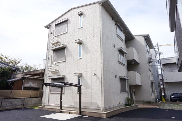 パライソ熱田六番町　A棟の外観