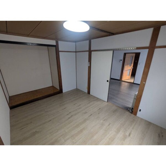 【洋室】 | 屯田6条2丁目2-21貸家