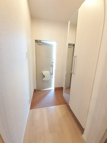 ラルーチェ安芸津　Ⅱの玄関|ゆったりとした玄関です
