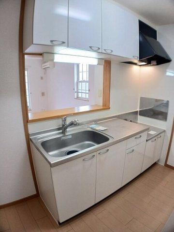 グリーンハイツＦのキッチン|コンパクトなキッチンで掃除もラクラク