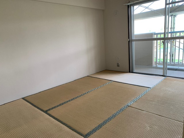 奥野マンションの和室