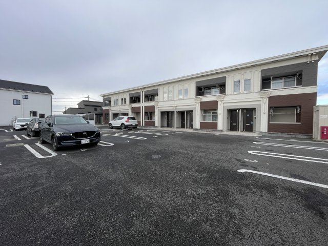 寿参番館の駐車場