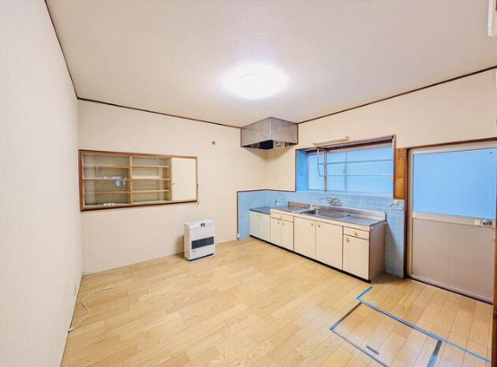 2026/4/15新規　戸建　飛騨市神岡町東雲　350万のキッチン
