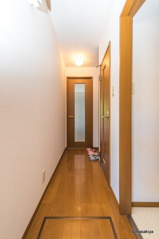 グレース伊勢宮の玄関