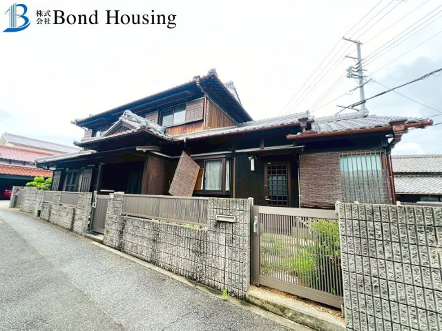 「6SLDｋ」「敷地75坪」上新地　築21年の前面道路含む現地写真