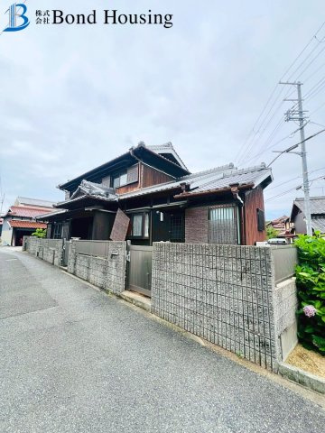 「6SLDｋ」「敷地75坪」上新地　築21年の前面道路含む現地写真