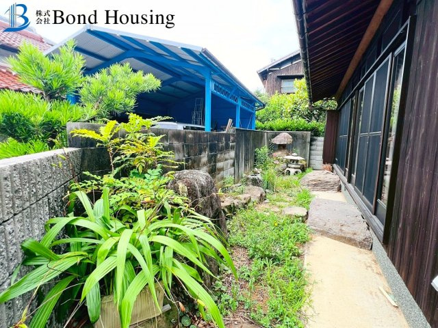 「6SLDｋ」「敷地75坪」上新地　築21年の庭