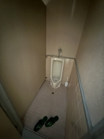 26/5/18新価格　戸建　高山市石浦町　450万（26/11/2新規）のトイレ