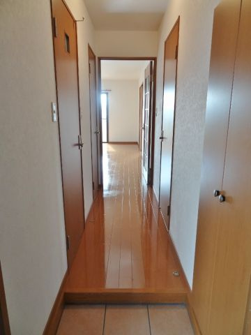コンチェルト御薗宇の玄関