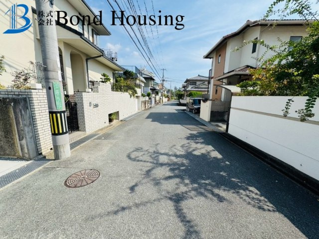 両面道路で開放的です　竹の台7期　2号棟のその他