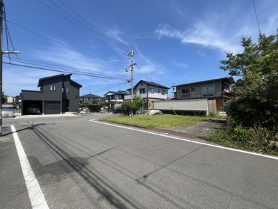 【前面道路含む現地写真】 | 売地　和気町2丁目