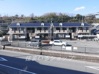 セジュール長居　Ｂ棟の駐車場