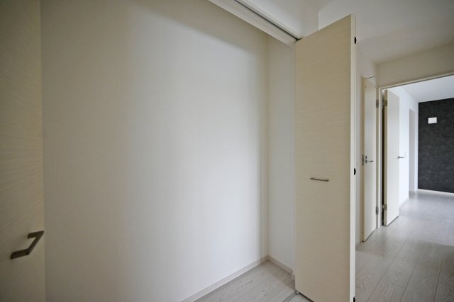 テラシエ宝塚市御殿山4丁目新築一戸建て│4LDK＋並列駐車3台可の収納|たっぷり収納できるクローゼットで、荷物の多いご家庭にも対応できます。