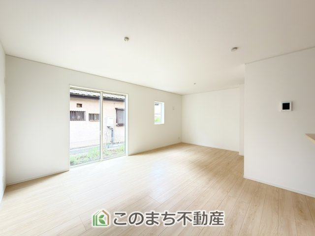 CRADLEGARDEN宇都宮市野沢町第5の居間・リビング|開放感のあるリビングございます。