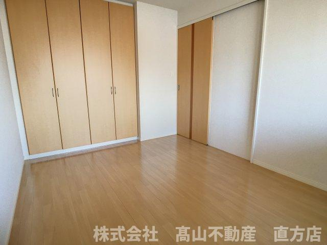 直方市大字頓野のアパートの寝室