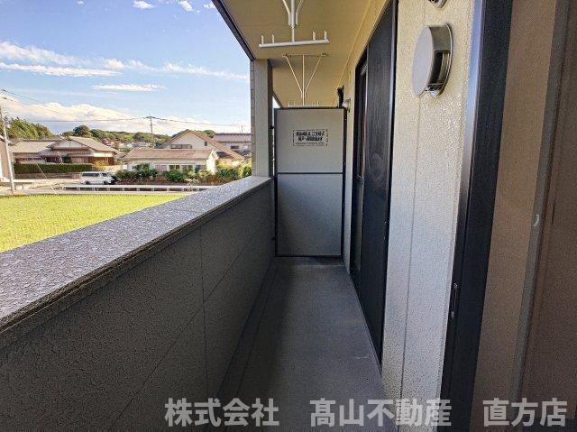 直方市大字頓野のアパートのバルコニー
