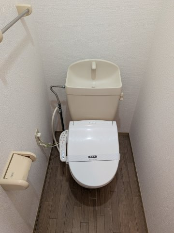 【トイレ】 | ヴェルドミール | キレイな個室空間です