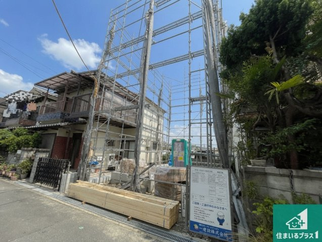 寝屋川市石津中町　第3期　新築一戸建ての外観|現在の進捗状況です！順調に作業進行中、完成が待ち遠しいです！詳細の間取り等、お気軽にお問い合わせください！