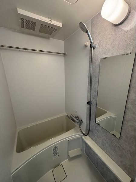 CREST TAPP志賀本通の浴室