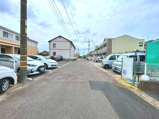 ハートフルタウン　江南市宮後町砂場東　全3区画分譲の前面道路含む現地写真|「現地（2026年6月21日）撮影」　
■前面道路　
■ヤマダ不動産　株式会社リライフ