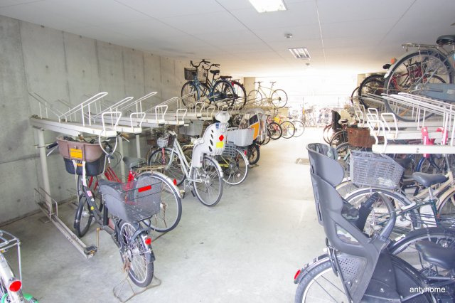 レジディア都島2　仲介手数料無料の駐車場