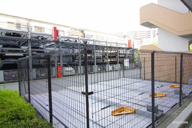 レジディア都島2　仲介手数料無料の駐車場