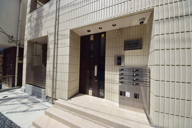 ルシール門前仲町のエントランス