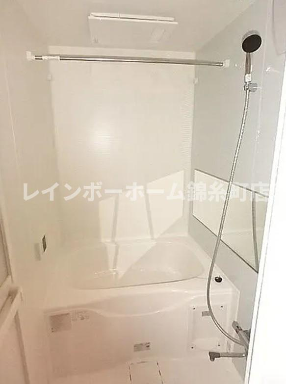 ラミティエ北千住の浴室