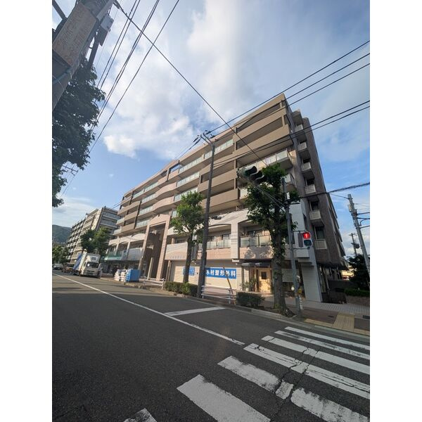 プラザインペリアルの外観