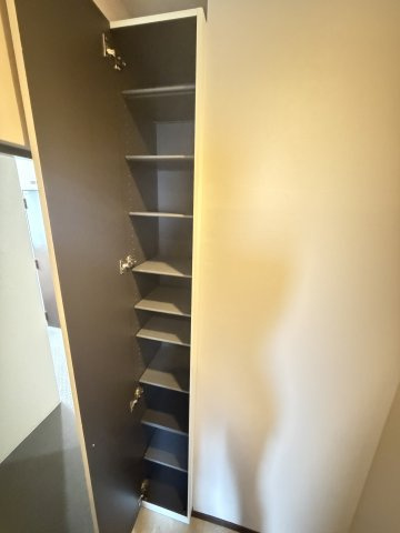 Ａ－ＥＡＳＴ元町の収納