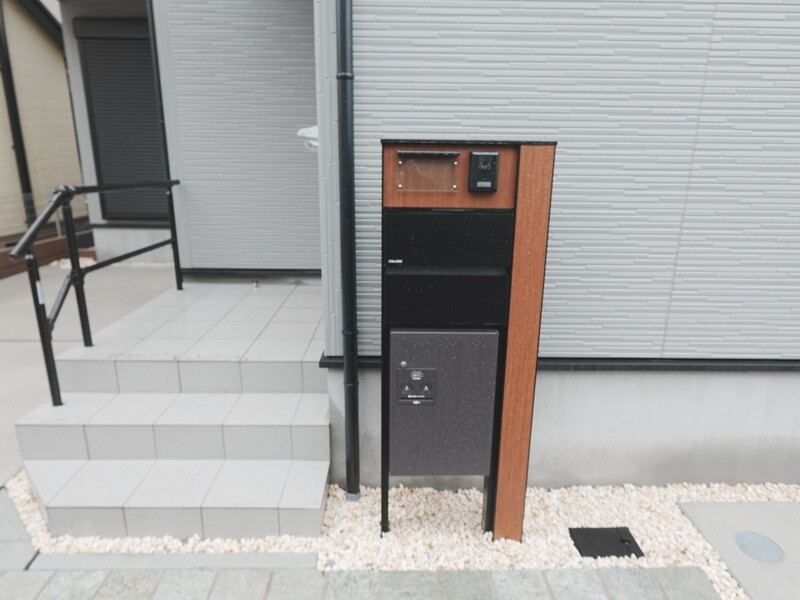 新座市片山３丁目の一戸建てのエントランス