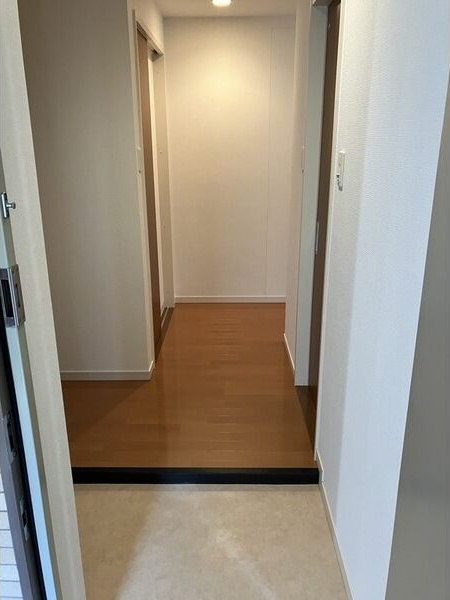 グランスイート敷島の玄関