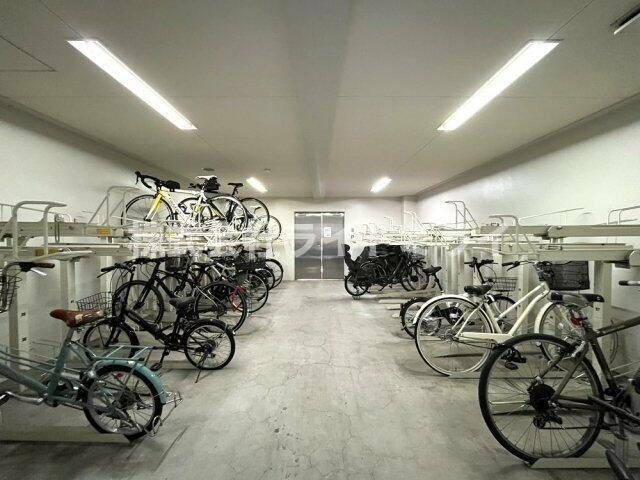 パレステュディオ日本橋浜町駅前の駐車場|駐輪場 