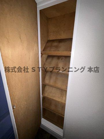 仲介手数料0円！ドミール英の収納