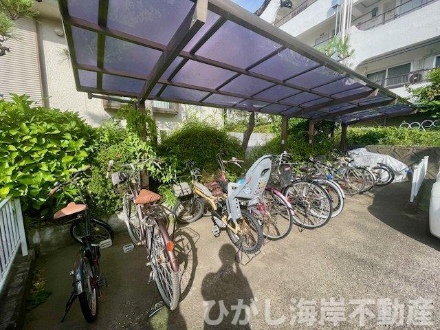 松濤ハイツの駐輪場|敷地内駐輪場
