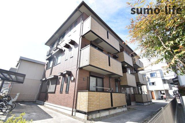 D-room yours residenceの外観