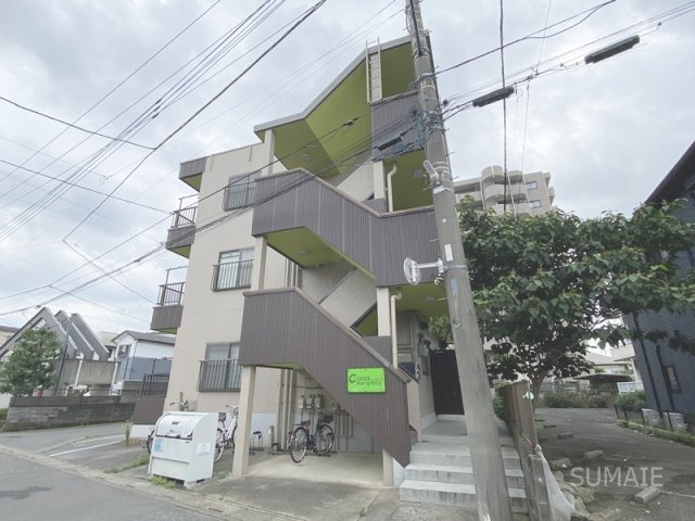 クロスハイツ