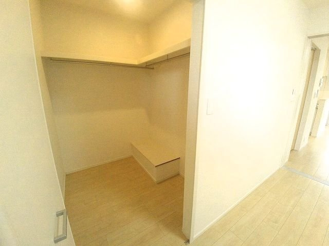 サンパレス安室の収納