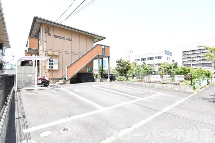 セジュールコスモの駐車場|駐車場