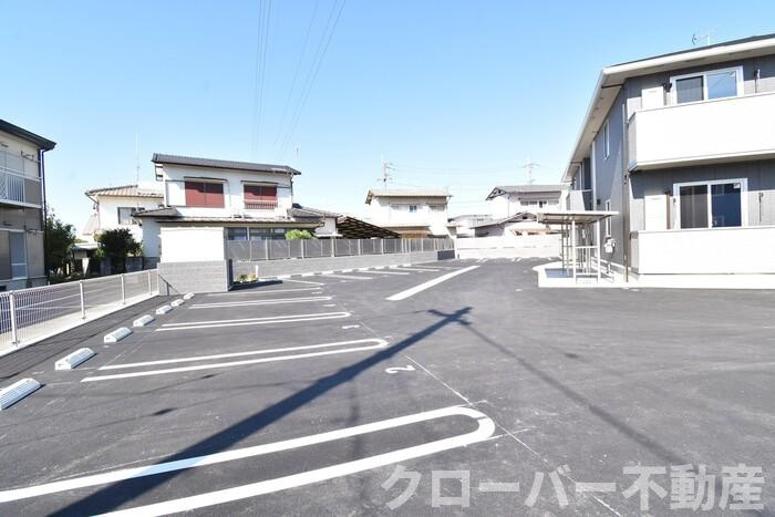 カーサ・デ・津森の駐車場|駐車場