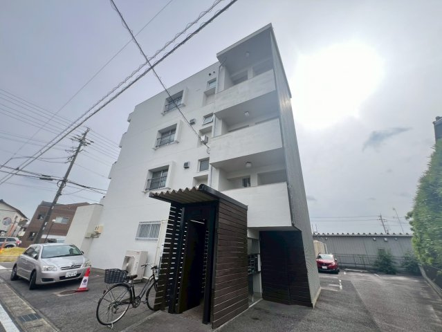 アイフラッツの外観