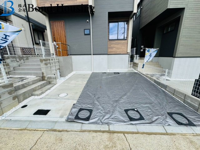 長期優良住宅　神陵台9丁目　新築2区画　1号棟の駐車場