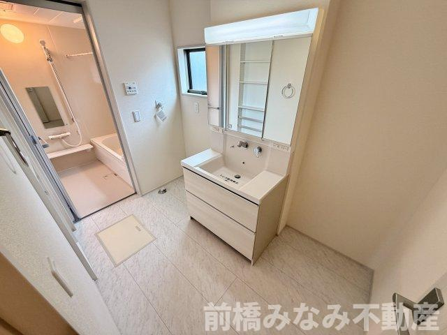 【新築】渋川市金井第19　４号棟(全４棟)　リーブルガーデン　新築建売分譲の独立洗面台|独立洗面台です