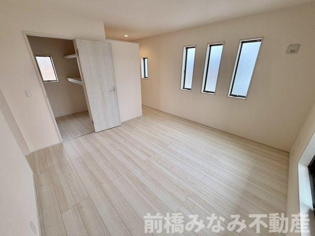 【新築】渋川市金井第19　４号棟(全４棟)　リーブルガーデン　新築建売分譲の洋室|きれいな洋室です