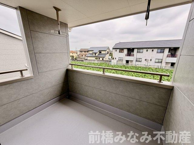 【新築】渋川市金井第19　４号棟(全４棟)　リーブルガーデン　新築建売分譲のバルコニー|広々としたバルコニーです