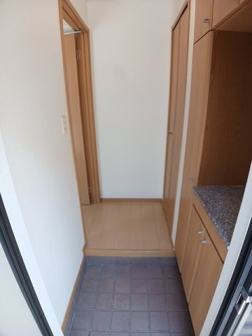 スワン　ＫＩＴＡＭＵＲＡ　Ｃの玄関