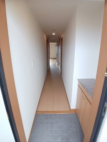 サン　ビオラの玄関