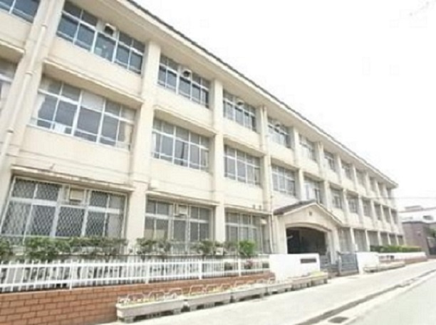 神戸市兵庫区中道通１丁目の賃貸マンションの周辺|神戸市立兵庫中学校